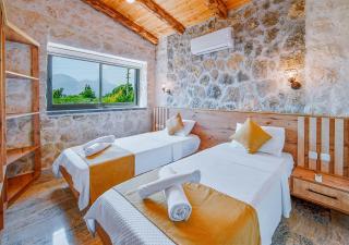 Stone Houses with Private Pools in the Village - 7