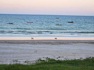 2 Bedroom Inhassoro Beachfont House - 9