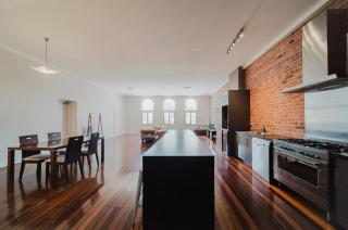 Flinders 2 bed unit apartment Strand - 2