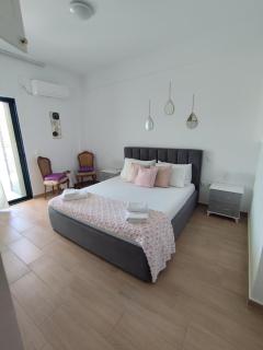 M&J Home - 7