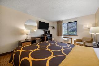 Super 8 by Wyndham Cody - 3
