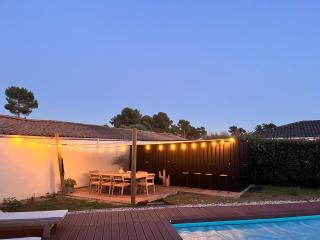 Villa climatisée avec piscine et pool house atypique - 7