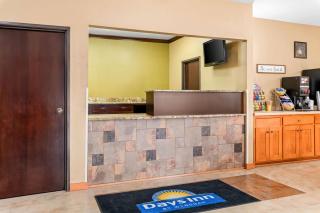 Days Inn by Wyndham Columbia Mall - 4