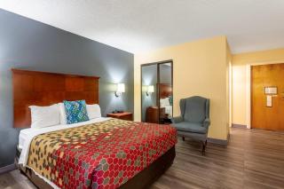 Econo Lodge Gallup West - 4