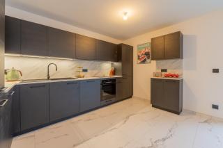 Argentière Center Stay | Balcony Parking - Happy Rentals - 1