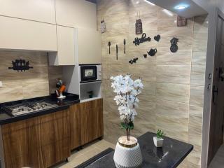 Luxury Hotel Apartment Next to Market & Mall - 5