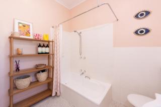 Charming Art Deco Unit in East Melbourne - 7