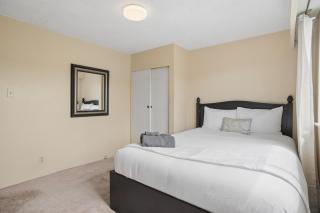 Roomy 3BR West Side Family Near UBC and Parks - 6