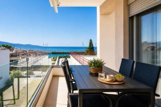Luxury Seafront Apartment - Kalamata Marina - 6