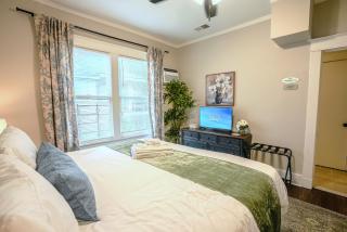 Centrally Located King Bed Midtown Liberty 2697 - 5