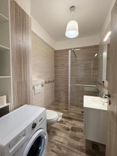Tanya Apartments Mamaia-Sat - 4