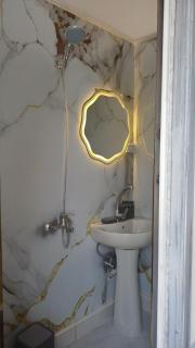 Constellations Gateway Boutique Hotel - 8