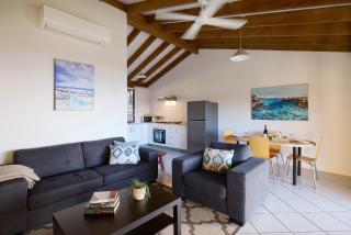 Chandlers Smiths Beach Villas - 7