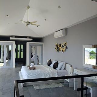 Two-bedroom villa with sea view - 1