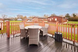 Little Gem Lodge with Hot Tub - 7