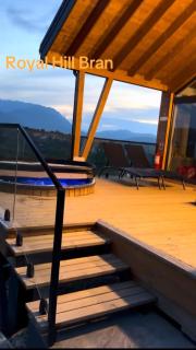 Royal Hill-Prince Chalet Bran- Mountain View and Hot Tub - 5