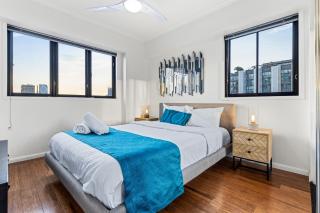 Central Brunswick Apartment Hotel - 3