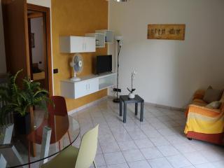 Holiday apartment near the lake, shared swimming pool - 4