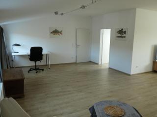 Ruhige Ferienwohnungen mit Teichblick - 2