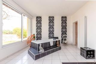 Villa Larmes - Spacieuse - Piscine - SPA - 3