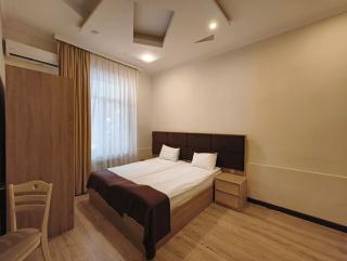 Deluxe Centre Hotel - 1