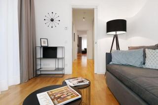 Big modern 4BDR Apartment in Barcelona - 5