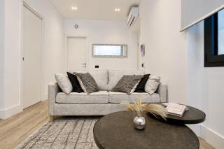 La Marmora Townhouse Renovated in Historic Centre, Olbia - 6