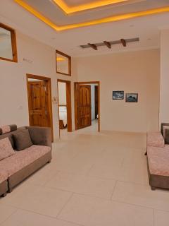Luxury Apartment with Stunning Hill Views - 6