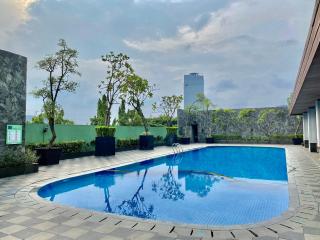 Whiz Prime Hotel Kelapa Gading - 0