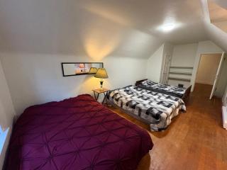 Vancouver Guesthouse - Airport 10 min, Downtown 15 Min- Free Parking & Transit Access - 1