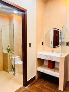 Hapi Luxe Hotel - 1