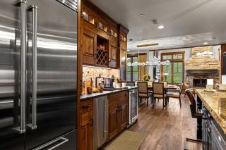 Breathtaking Cottage with Barbecue and Fireplace in Park City, Utah - 4