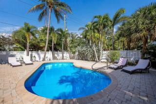 Delighting Beach House with Swimming Pool in Anna name, Florida - 5