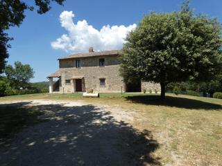 SCAPPO IN UMBRIA, casale al lago - 6