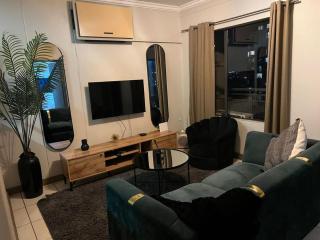 Westpoint Apartments Sandton - 0