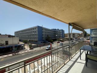 Home Diputacio Cambrils - 8