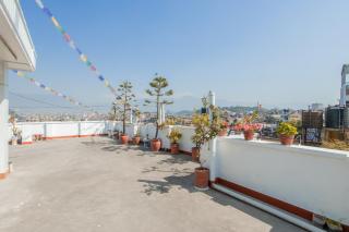 Avalon House - 8