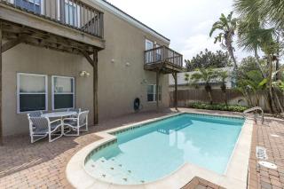 Amazing Beach House with Swimming Pool in South Padre Island, Texas - 7