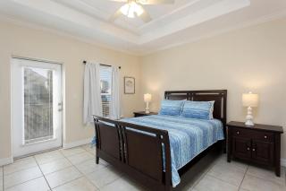 Amazing Beach House with Swimming Pool in South Padre Island, Texas - 6