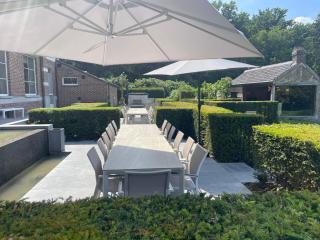 Exclusive Villa Gentbos - max 28 beds and 6bathrooms, wellness, pool, tennis, fitness, party room - 9