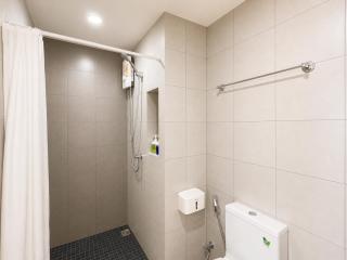 Quiet Garden View 1BR Great Value Stay near BTS - 3