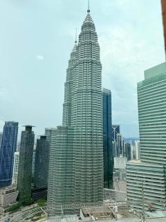 Sky Suites KLCC by Lovely Stay - 0