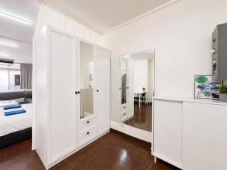 Central 1BR 50sqm Walk to BTS City Center - 5