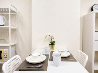 Central 1BR 50sqm Walk to BTS City Center - 8