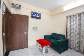 FabHotel Himalay Guest House - 8