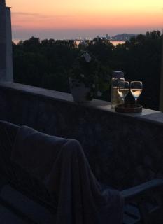 IRISKA Sunset Terrace - 9