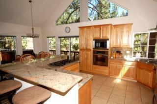Idyllic Cabin Surrounded by Woodland near Washoe Meadows State Park in South Lake Tahoe, California - 6