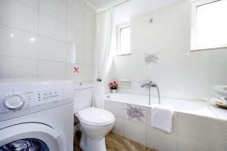 Fully equiped with AC in every bedroom - 1