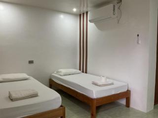 Cris & Mar Homestay - 8