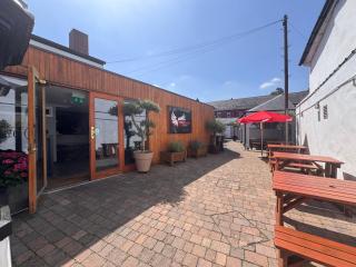 Three Eagles Hotel&Restaurant and Garden Bar - 4
